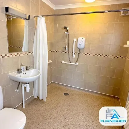 公寓 Huge Family House - Free Parking - *
