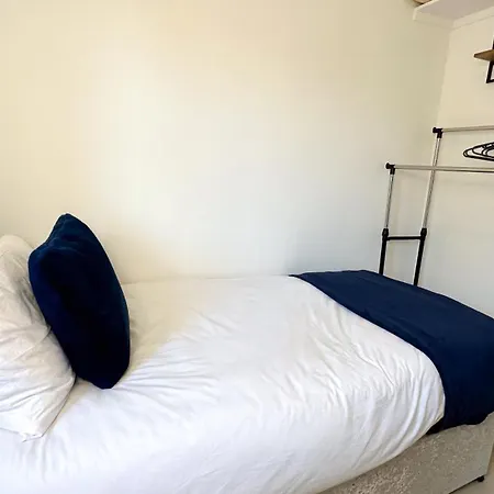 Huge Family House - Free Parking - 公寓 哈罗盖特