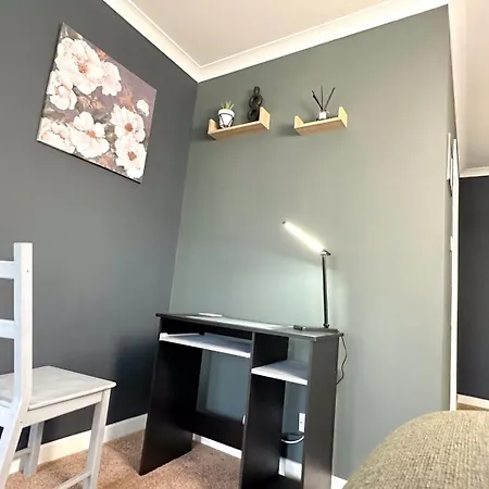 Apartmán Huge Family House - Free Parking -